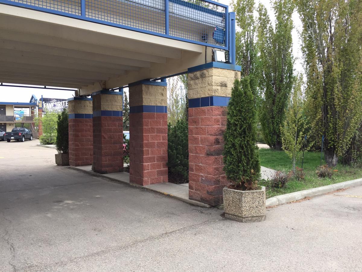 Whitemud Inn Edmonton South Екстериор снимка